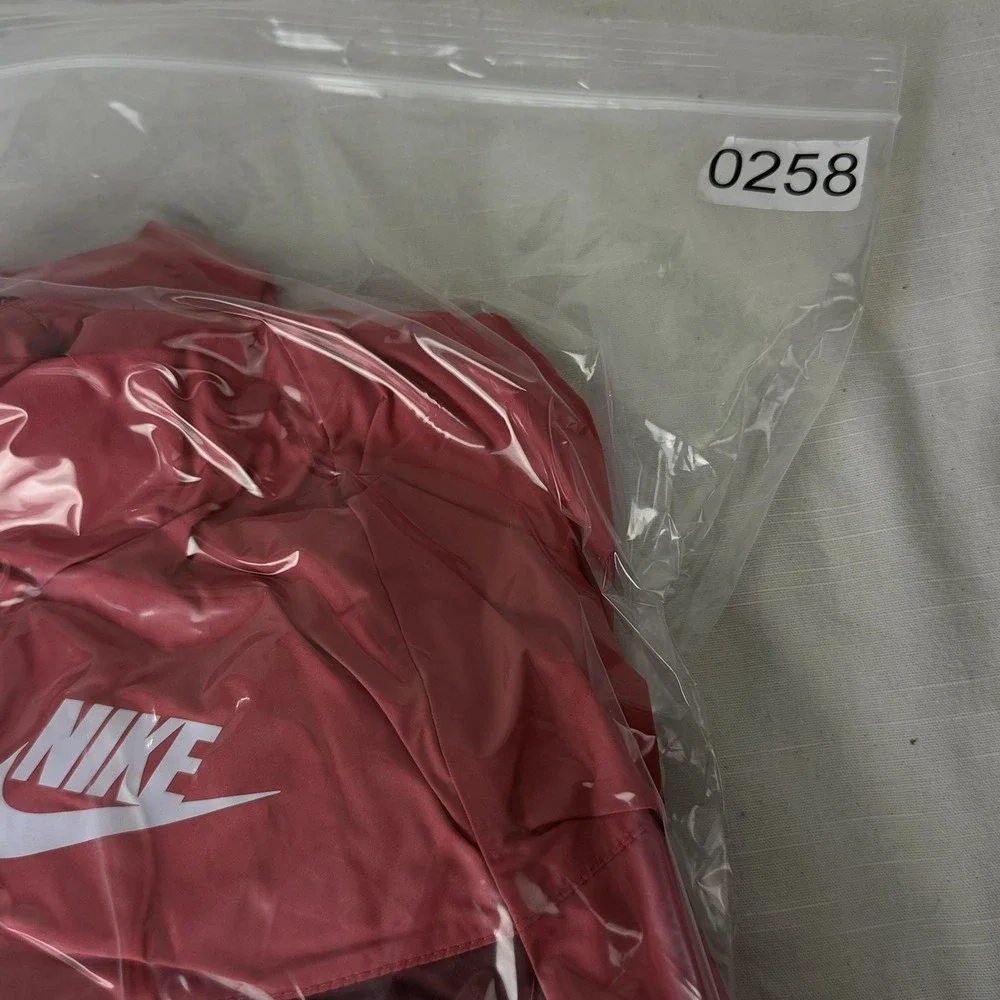 Nike new sportwear